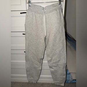 lululemon scuba joggers (old version)